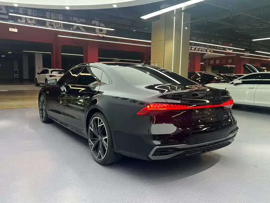 Audi A7L 2024 45 TFSI quattro S-line Black Warrior Edition 2024 — миниатюра 5