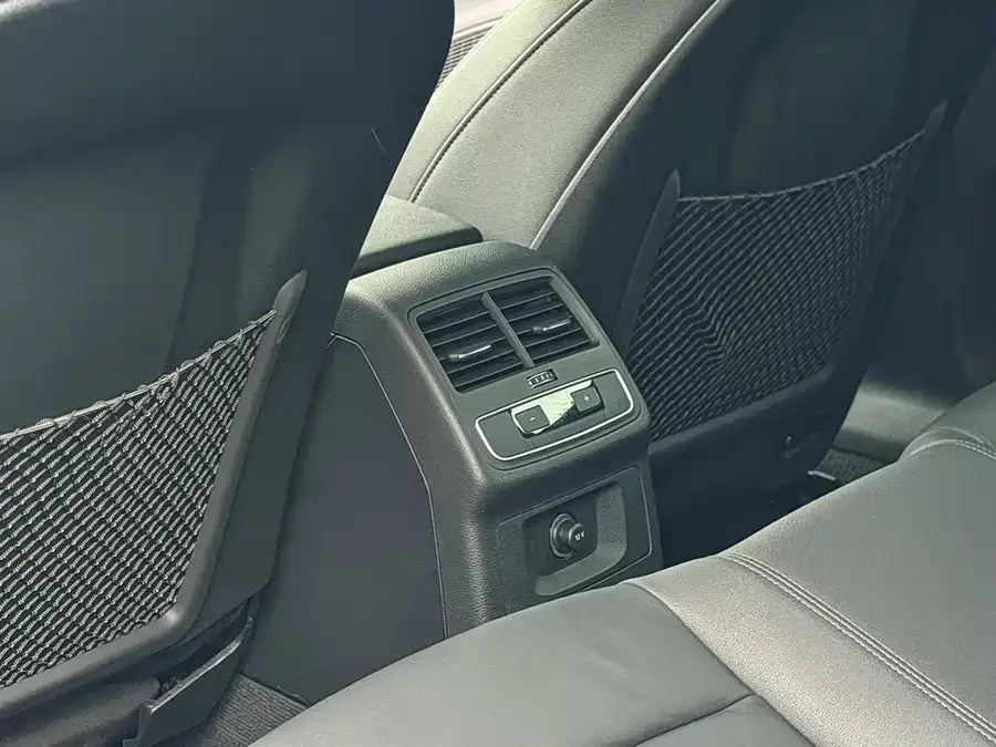 Audi A5 Audi A5 (Imported) 2023 Sportback 40 TFSI quattro Luxury Dynamic Edition 2023 — миниатюра 5