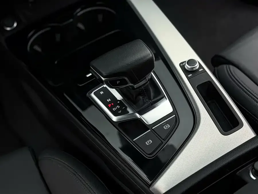 Audi A5 Audi A5 (Imported) 2022 Sportback 40 TFSI Stylish Dynamic Model 2022 — миниатюра 4