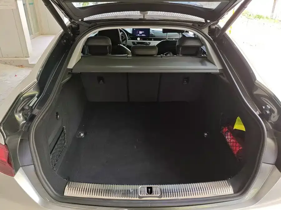Audi A5 Audi A5 (Imported) 2023 Sportback 40 TFSI quattro Luxury Dynamic Edition 2023 — миниатюра 3