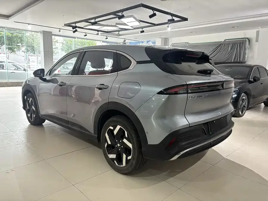 Baojun Sea of Clouds Baojun Yunhai 2024 140km plug-in hybrid version 2024 — миниатюра 5
