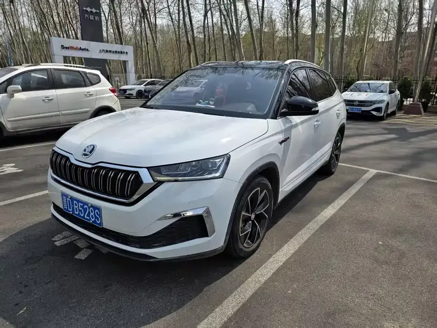 Skoda Kamiq 2023 Kamiq Facelift GT 1.5L Automatic Premium Edition 2024 — фото 1, купить с доставкой в Москву
