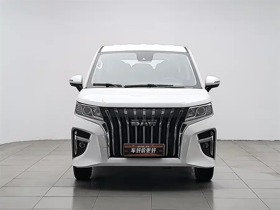 BAW Ruisheng Ace M7 New Energy Ruisheng Ace M7 New Energy 2025 Model 320KM Luxury Mid-size Commercial Vehicle 9-seater 2025 — миниатюра 3