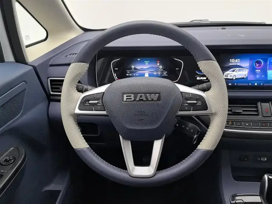 BAW Ruisheng Ace M7 New Energy Ruisheng Ace M7 New Energy 2025 Model 320KM Luxury Mid-size Commercial Vehicle 9-seater 2025 — миниатюра 5