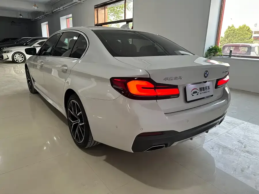 BMW 5 Series BMW 5 Series 2023 530Li Leading Luxury Package 2023 — миниатюра 2