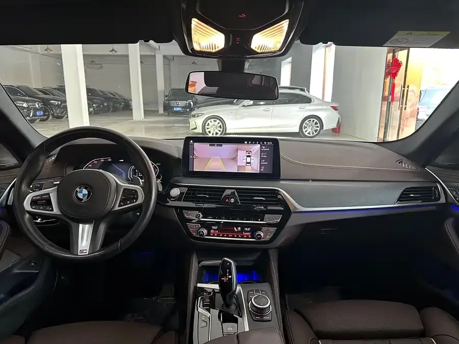 BMW 5 Series BMW 5 Series 2023 530Li Leading Luxury Package 2023 — миниатюра 3