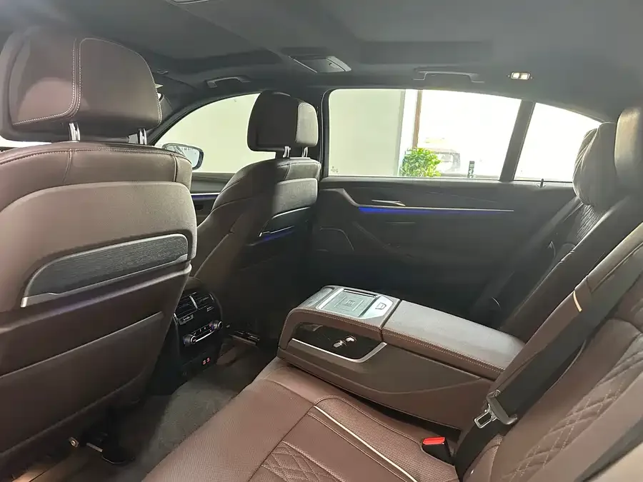BMW 5 Series BMW 5 Series 2023 530Li Leading Luxury Package 2023 — миниатюра 5