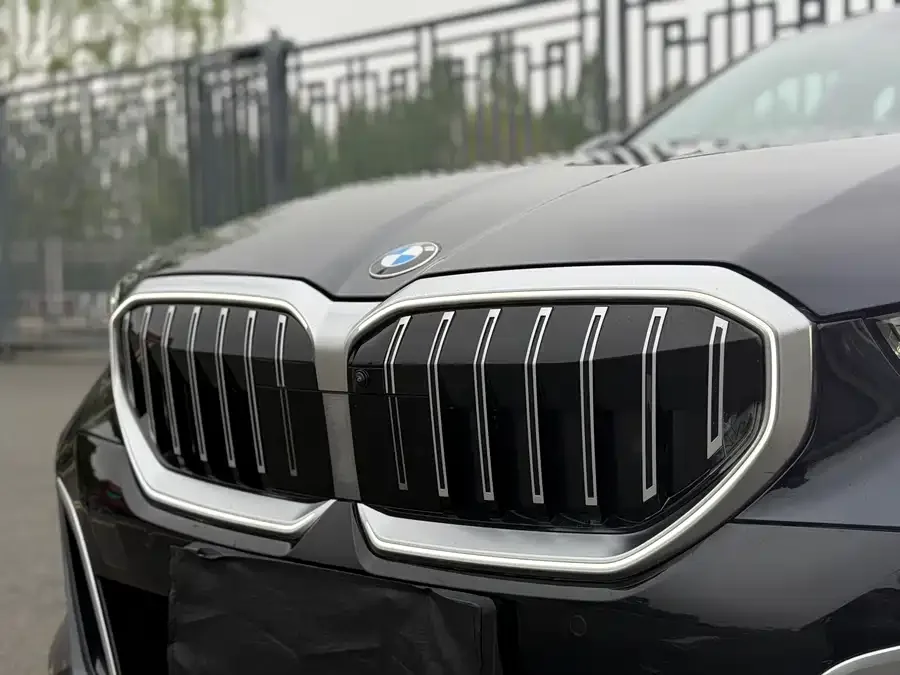 BMW 5 Series BMW 5 Series 2024 530Li Exclusive Luxury Package 2024 — миниатюра 5