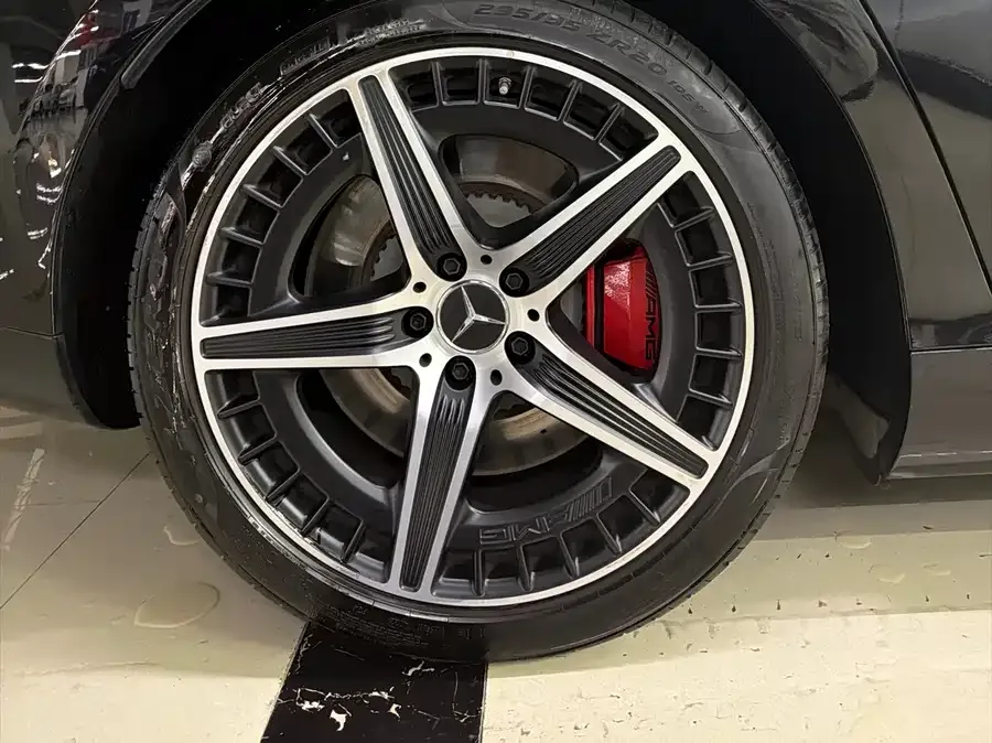 Mercedes-Benz EQE SUV AMG Mercedes-Benz EQE AMG 2023 AMG EQE 53 4MATIC+ 2023 — миниатюра 3