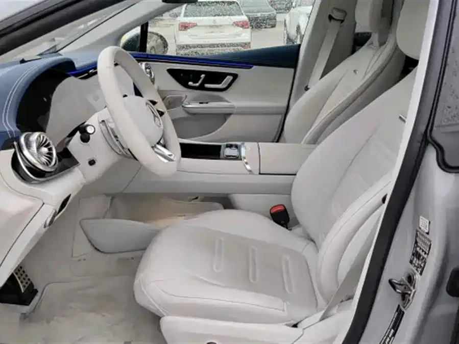 Mercedes-Benz EQE SUV AMG Mercedes-Benz EQE AMG 2023 AMG EQE 53 4MATIC+ 2024 — миниатюра 4