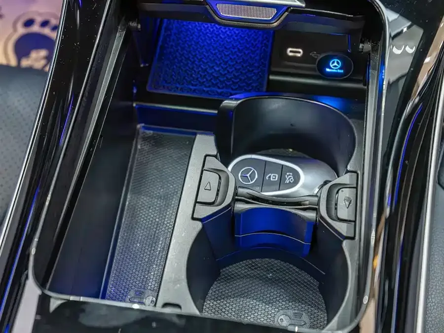 Mercedes-Benz CLE Mercedes-Benz CLE 2024 CLE 300 4MATIC Dynamic Coupe 2025 — миниатюра 4