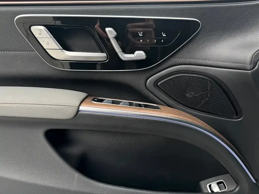 Mercedes-Benz EQS Mercedes-Benz EQS 2023 450+ Pioneer Edition 2024 — миниатюра 3