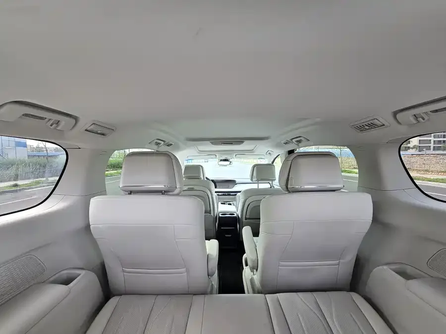 Buick GL8 New Energy 2024 Lu Zun Zhixiang Edition 7 Seaters 2024 — миниатюра 2