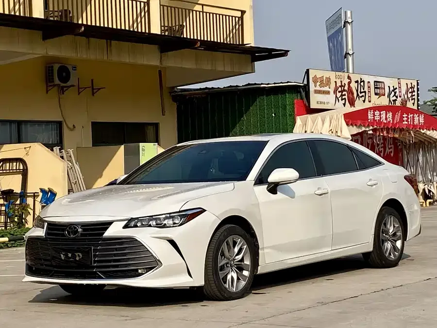 Toyota Avalon Asia Dragon 2019 2.0L Advanced Edition National VI 2022 — фото 1, купить с доставкой в Москву