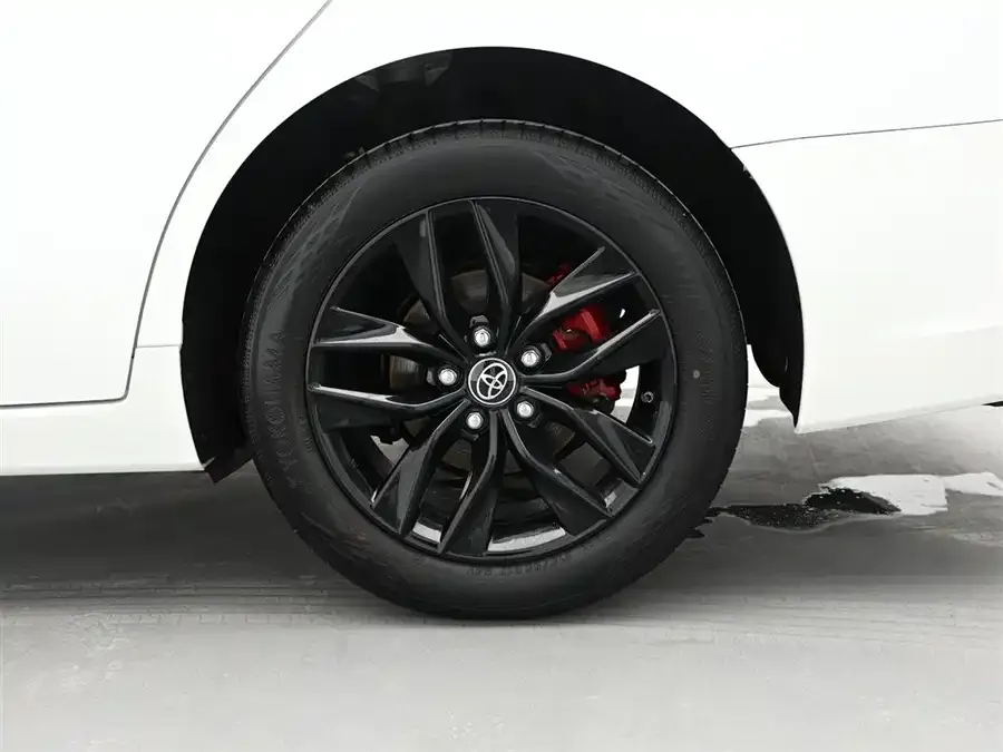 Toyota Avalon Asia Dragon 2019 2.0L Deluxe Edition National VI 2022 — миниатюра 3