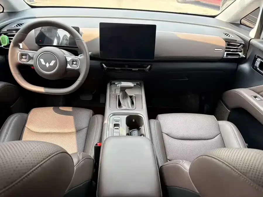 Wuling Starlight 730 Starlight 730 2025 1.5T CVT Elite 2025 — миниатюра 2