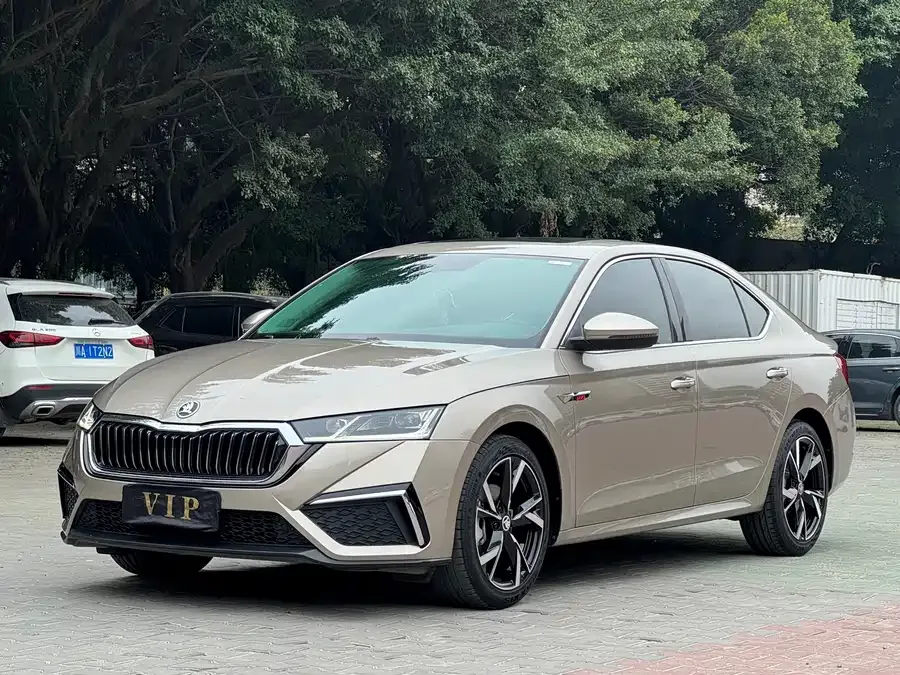 Skoda Octavia Octavia 2022 PRO TSI280 Premium Edition 2022 — фото 1, купить с доставкой в Москву