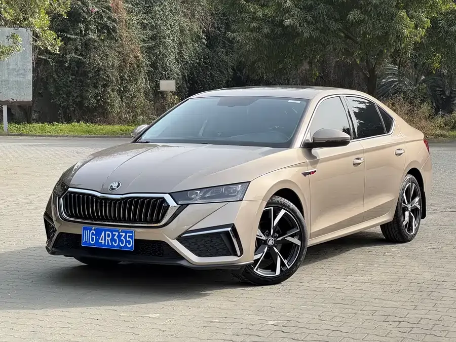 Skoda Octavia Octavia 2022 PRO TSI280 Premium Edition 2022 — фото 1, купить с доставкой в Москву