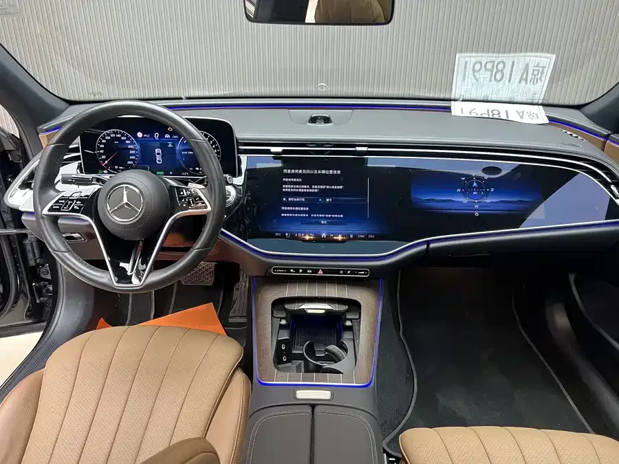 Mercedes-Benz E-class new energy Mercedes-Benz E-Class New Energy 2024 E 350 e L Plug-in Hybrid Sedan 2024 — миниатюра 2