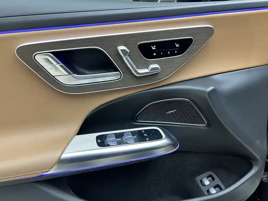 Mercedes-Benz E-class new energy Mercedes-Benz E-Class New Energy 2024 E 350 e L Plug-in Hybrid Sedan 2024 — миниатюра 5