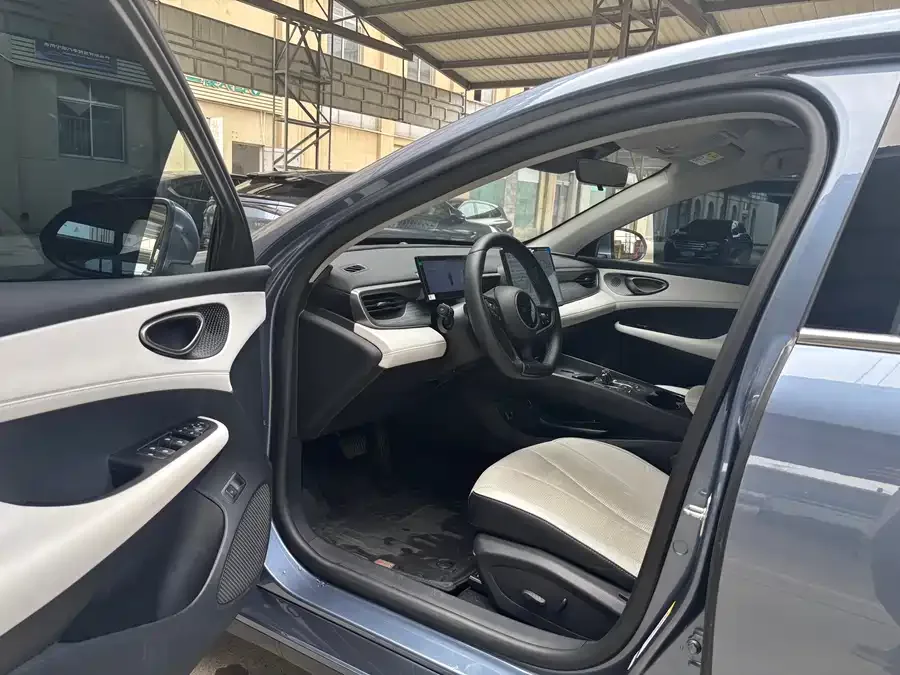 BYD seal 05 DM-i Seal 05 DM-i 2025 DM-i Intelligent Driving Edition 120KM Flagship Model 2025 — миниатюра 3