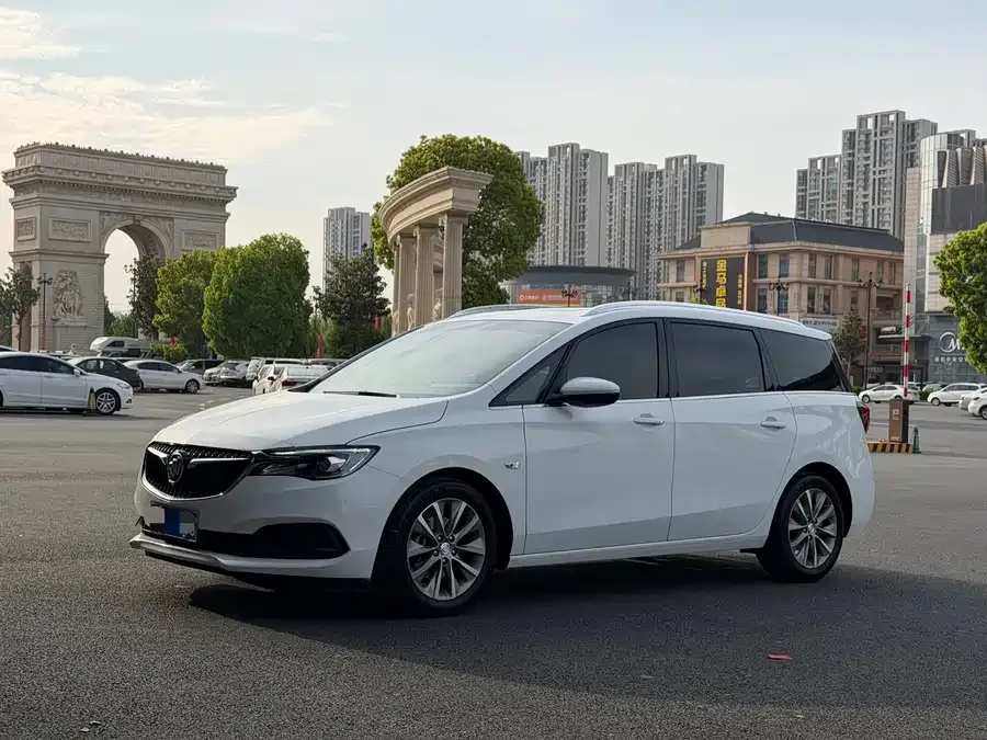 Buick GL6 2021 323T Mild Hybrid Connected Luxury Edition 2023 — фото 1, купить с доставкой в Москву