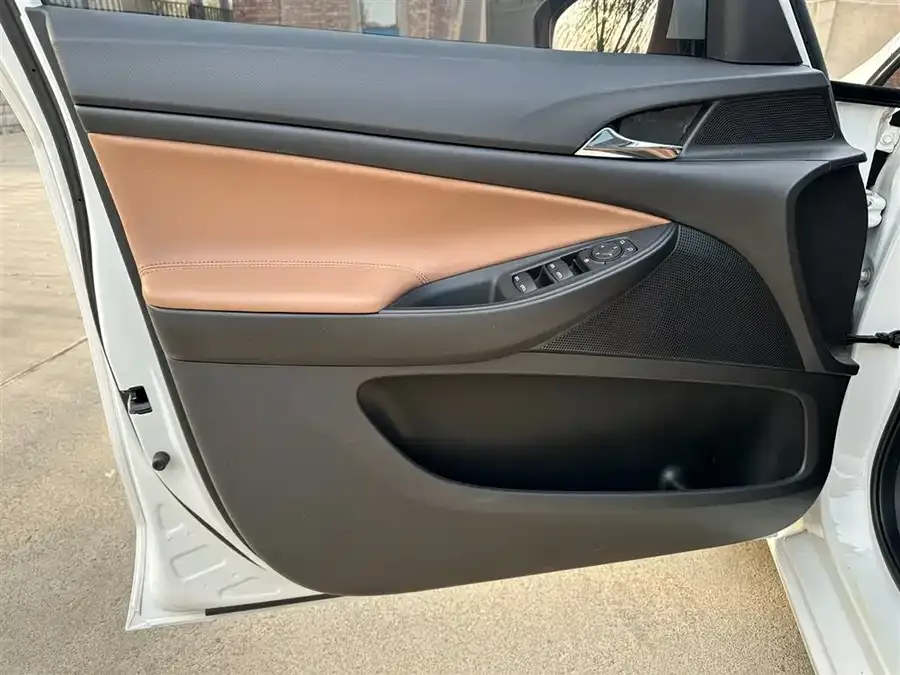 Buick GL6 2021 323T Mild Hybrid Connected Luxury Edition 2022 — миниатюра 4