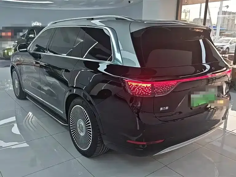 AITO M9 M9 2024 Extended Range Ultra Edition 42kWh 6-seater Edition 2024 — миниатюра 2