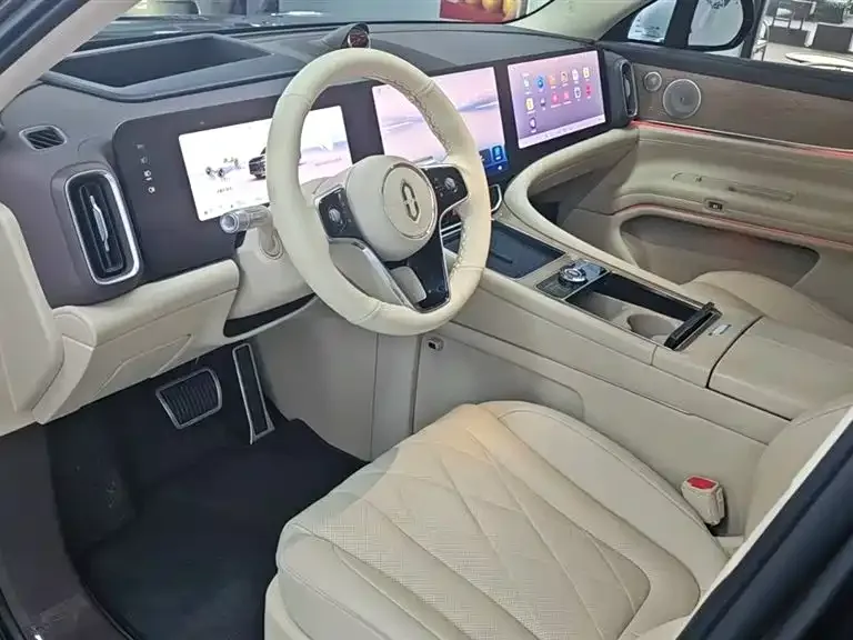 AITO M9 M9 2024 Extended Range Ultra Edition 42kWh 6-seater Edition 2024 — миниатюра 4