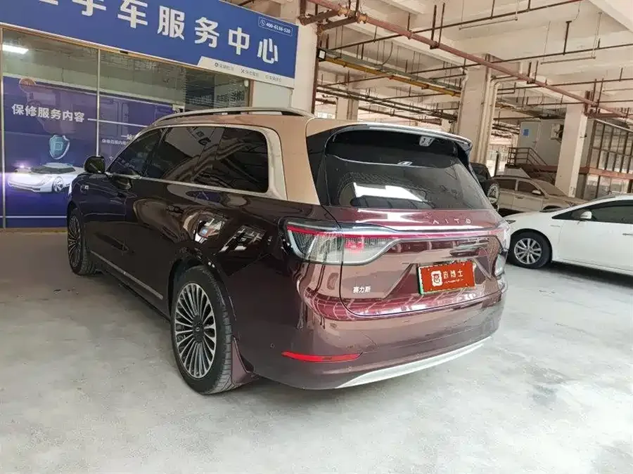 AITO M9 Wenjie M9 2025 Extended Range Ultra Edition 52kWh 6-Seat Version (192-line LiDAR) 2025 — миниатюра 4