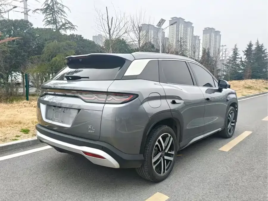 BYD Song L DM-i Song L DM-i 2025 Intelligent Driving Edition 112km Surpassing Edition 2025 — миниатюра 3