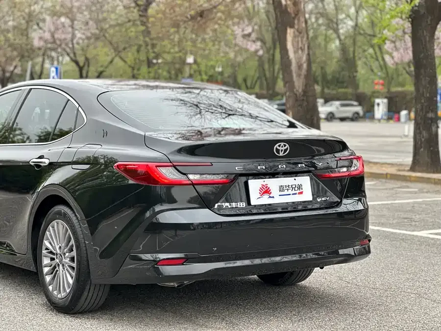 Toyota Camry Camry 2024 Hybrid 2.0HGVP Luxury Edition 2024 — миниатюра 4