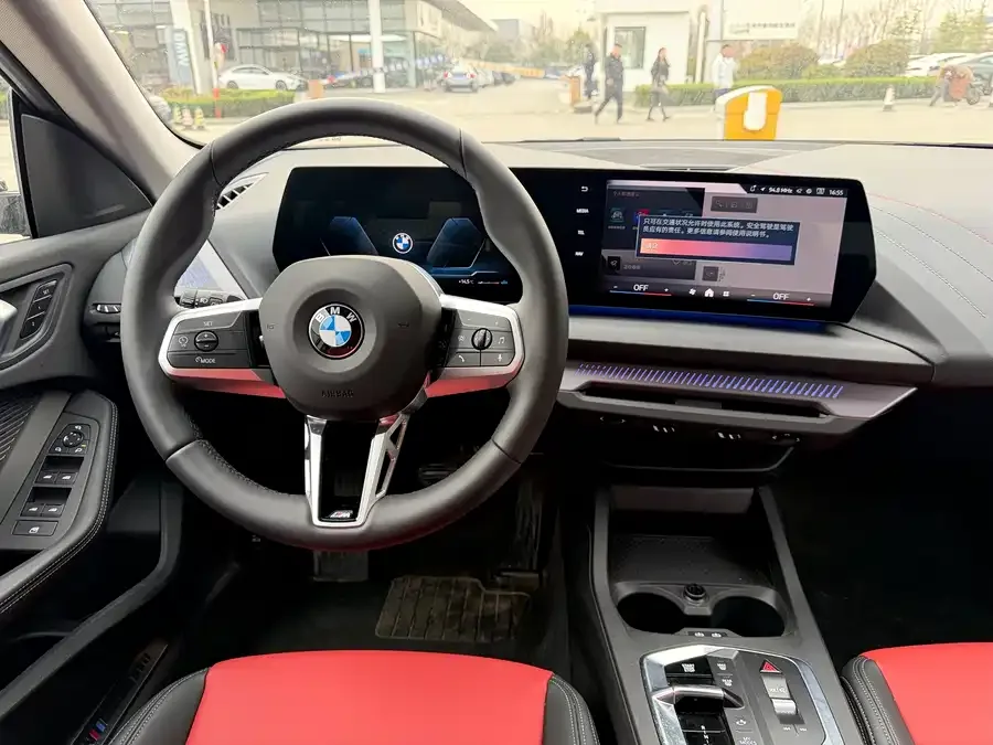 BMW 2 Series BMW 2 Series 2025 225L M Sports Package 2025 — миниатюра 2