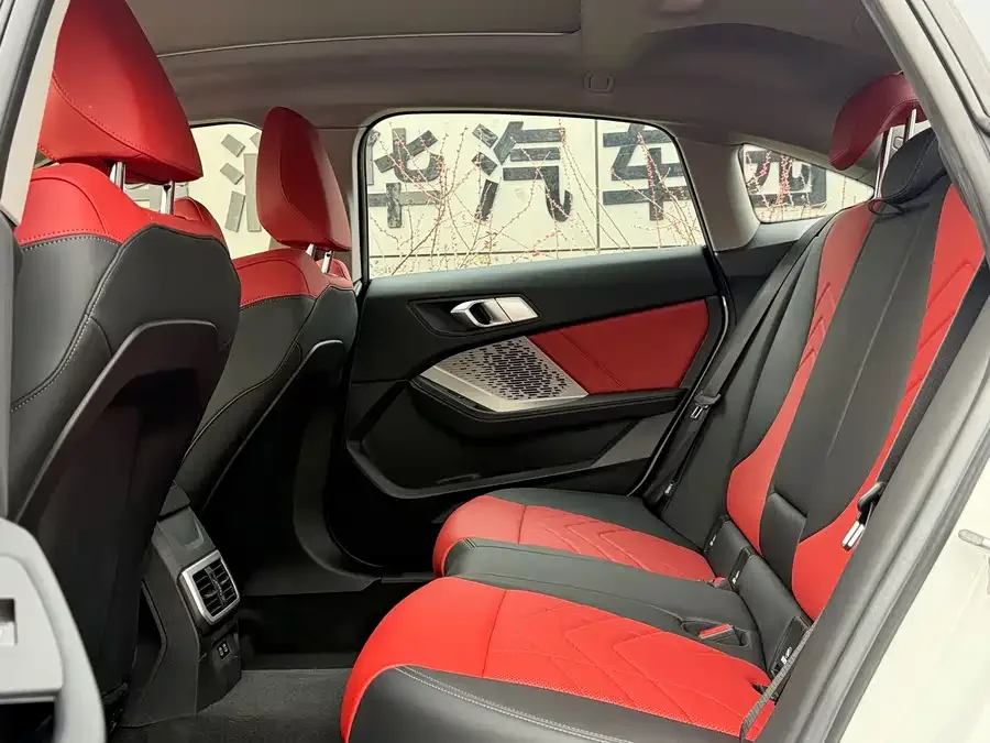 BMW 2 Series BMW 2 Series 2025 225L M Sports Package 2025 — миниатюра 3