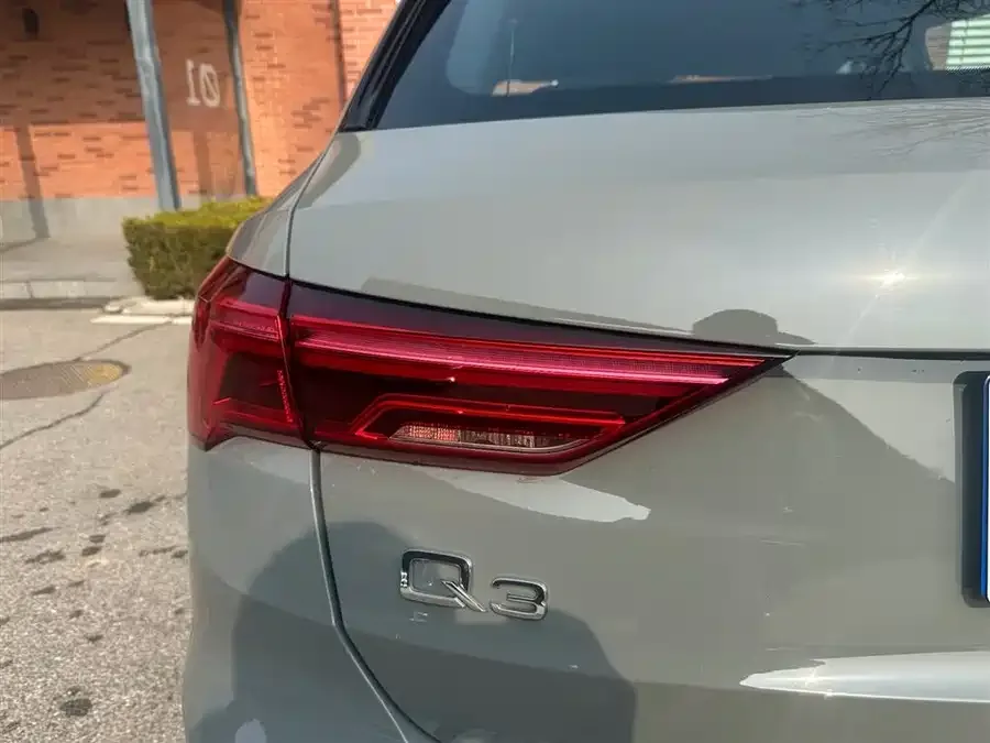 Audi Q3 2024 35 TFSI Fashion Dynamic Edition 2024 — миниатюра 4