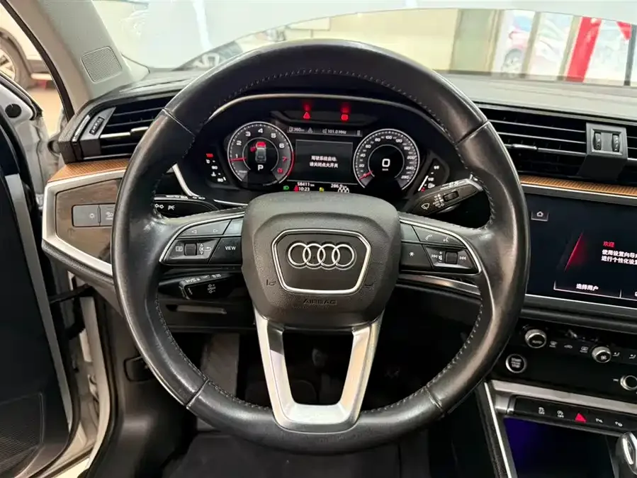 Audi Q3 2022 35 TFSI Fashionable and Elegant 2022 — миниатюра 5