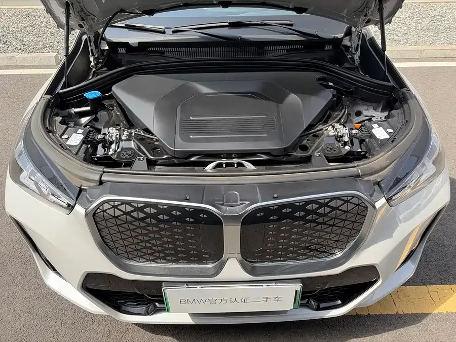 BMW iX1 2023 eDrive25L M Sport Package 2025 — миниатюра 4