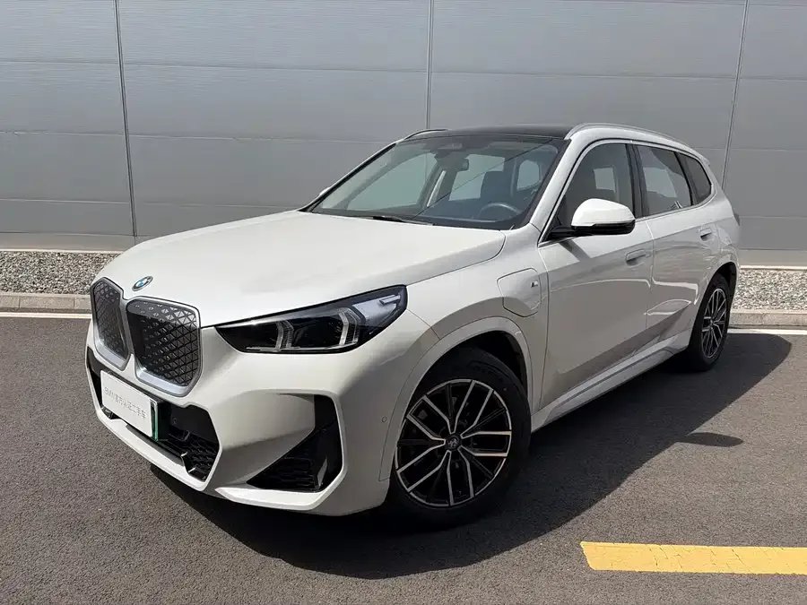 BMW iX1 2023 eDrive25L M Sport Package 2025 — фото 1, купить с доставкой в Москву