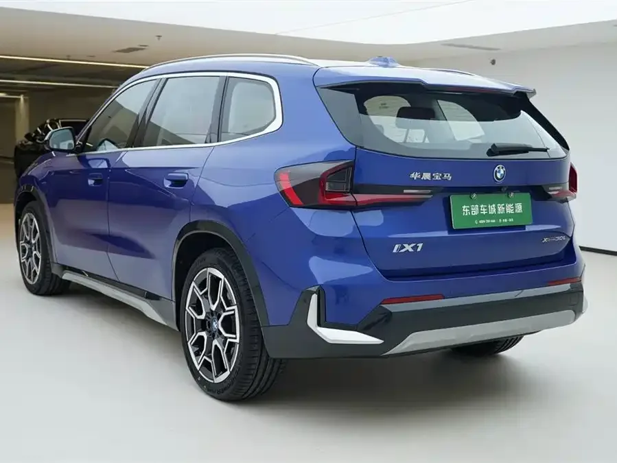 BMW iX1 2023 xDrive30L X Design Package 2024 — миниатюра 2