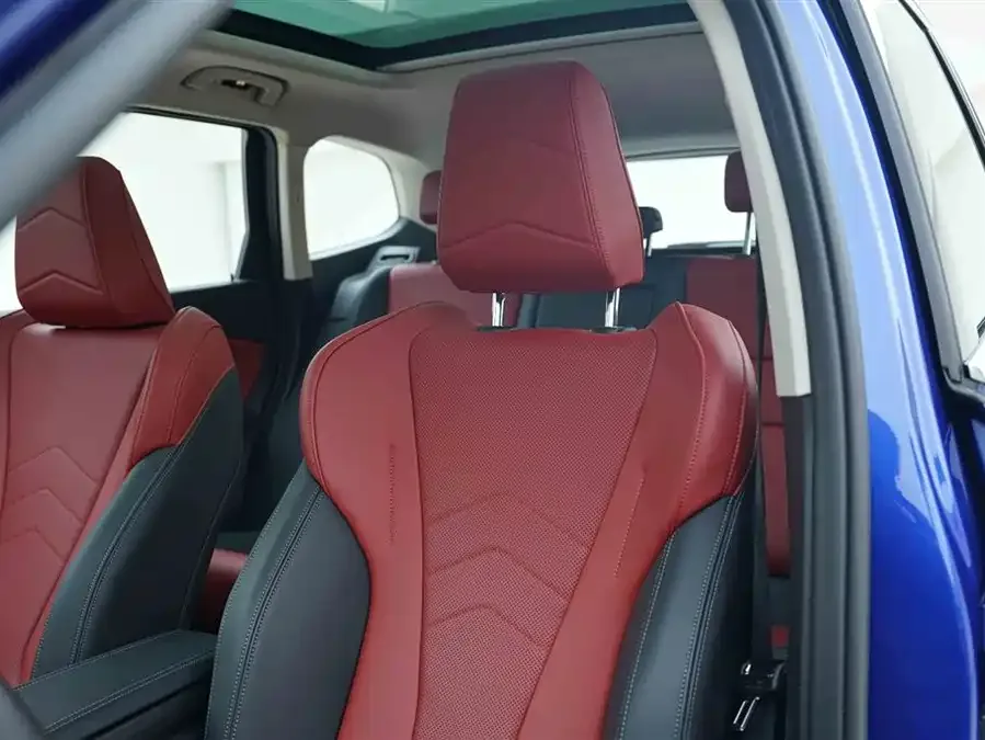 BMW iX1 2023 xDrive30L X Design Package 2024 — миниатюра 4