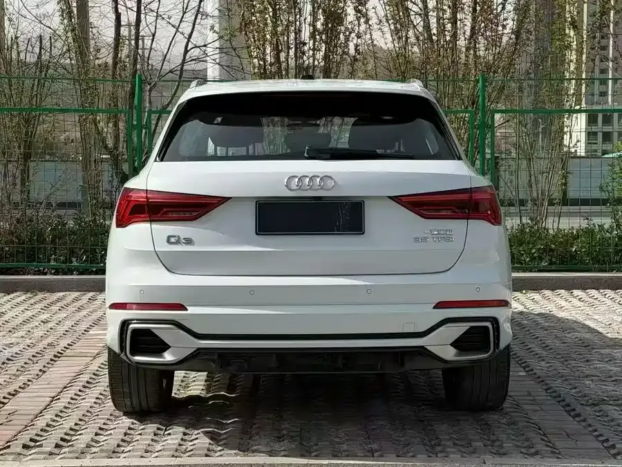 Audi Q3 2024 35 TFSI Fashion Dynamic Edition 2024 — миниатюра 2