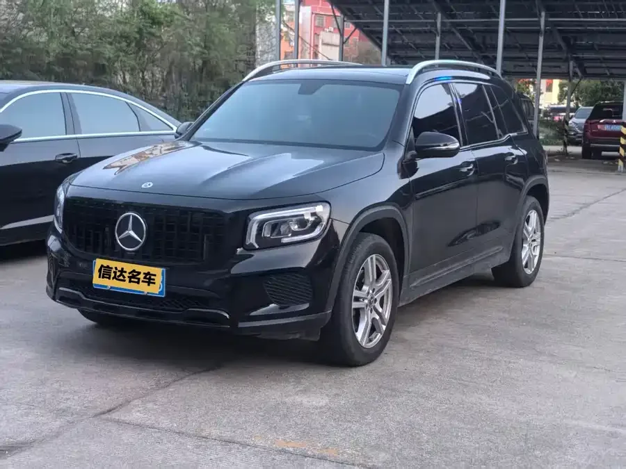 Mercedes-Benz GLB-Class 2023