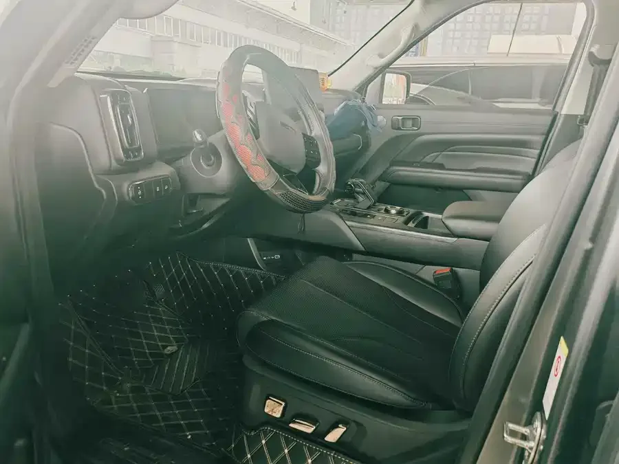 Haval H9 Haval H9 2024 2.0T Gasoline 4WD Extreme Edition 2025 — миниатюра 2