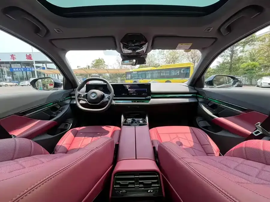 BMW i5 2025 eDrive 35L Luxury Package 2025 — миниатюра 5