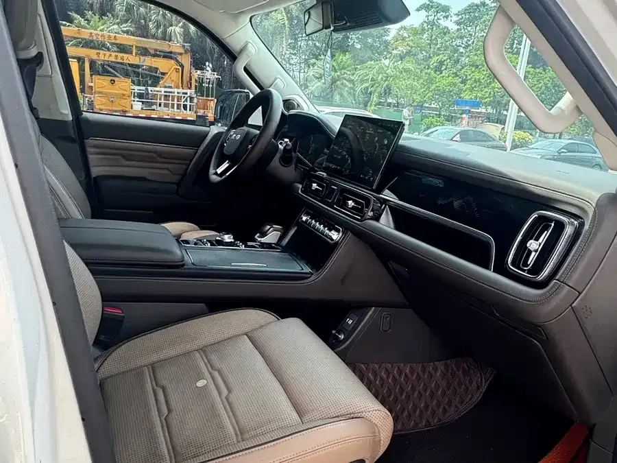 BAIC BJ60 Beijing Off-road BJ60 2022 2.0T 11th Edition Five Seats 2023 — миниатюра 5