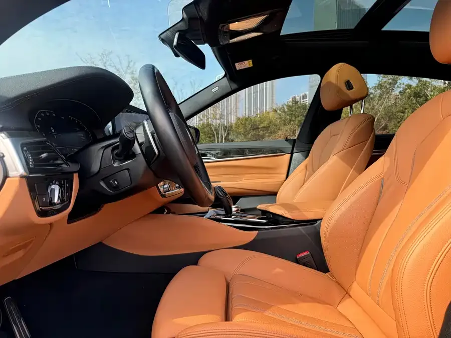 BMW 6 Series GT 2022 630i M Sport Package 2024 — миниатюра 2