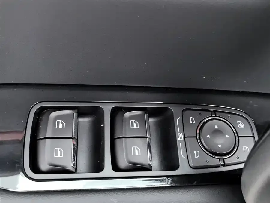Haval Big dog Haval Big Dog 2024 2.0T DCT Chinese Pastoral Dog Edition 2025 — миниатюра 3
