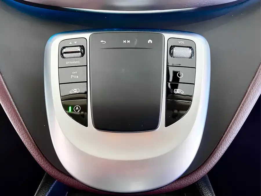 Mercedes-Benz Class V Mercedes-Benz V-Class 2022 V 260 L Long Wheelbase Premium Edition 2024 — миниатюра 5