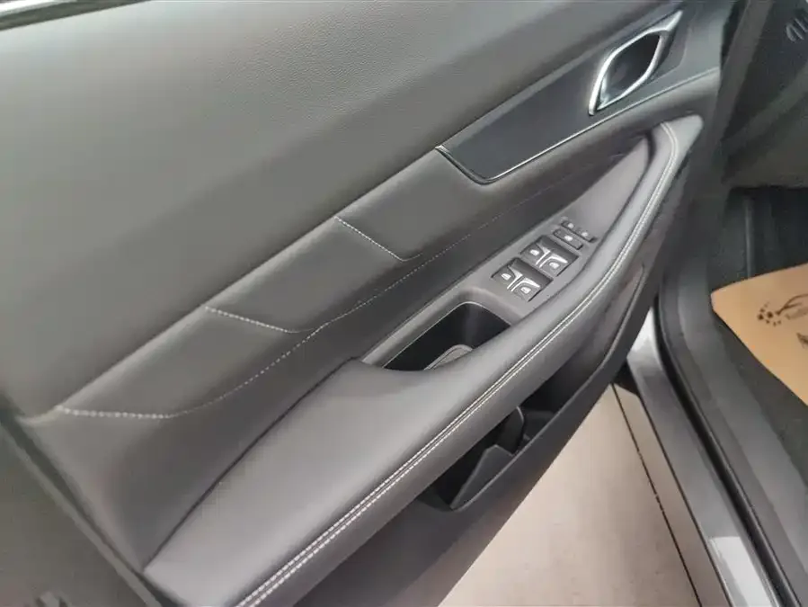 Changan UNI-K Changan UNI-K 2024 2.0T 2WD Yue Shang Edition 2024 — миниатюра 4