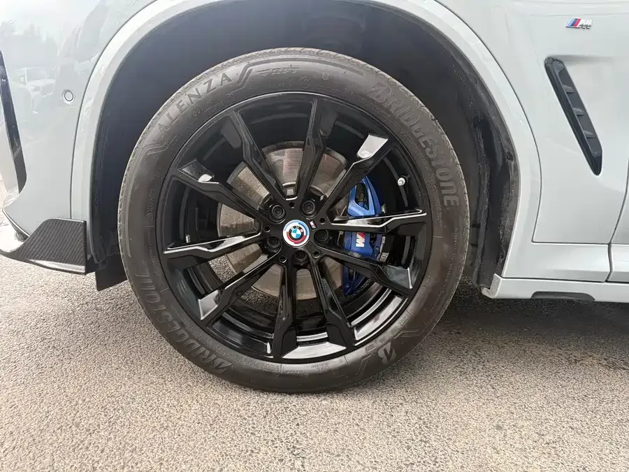 BMW X4 2022 xDrive 30i M Sport Night Edition 2024 — миниатюра 3